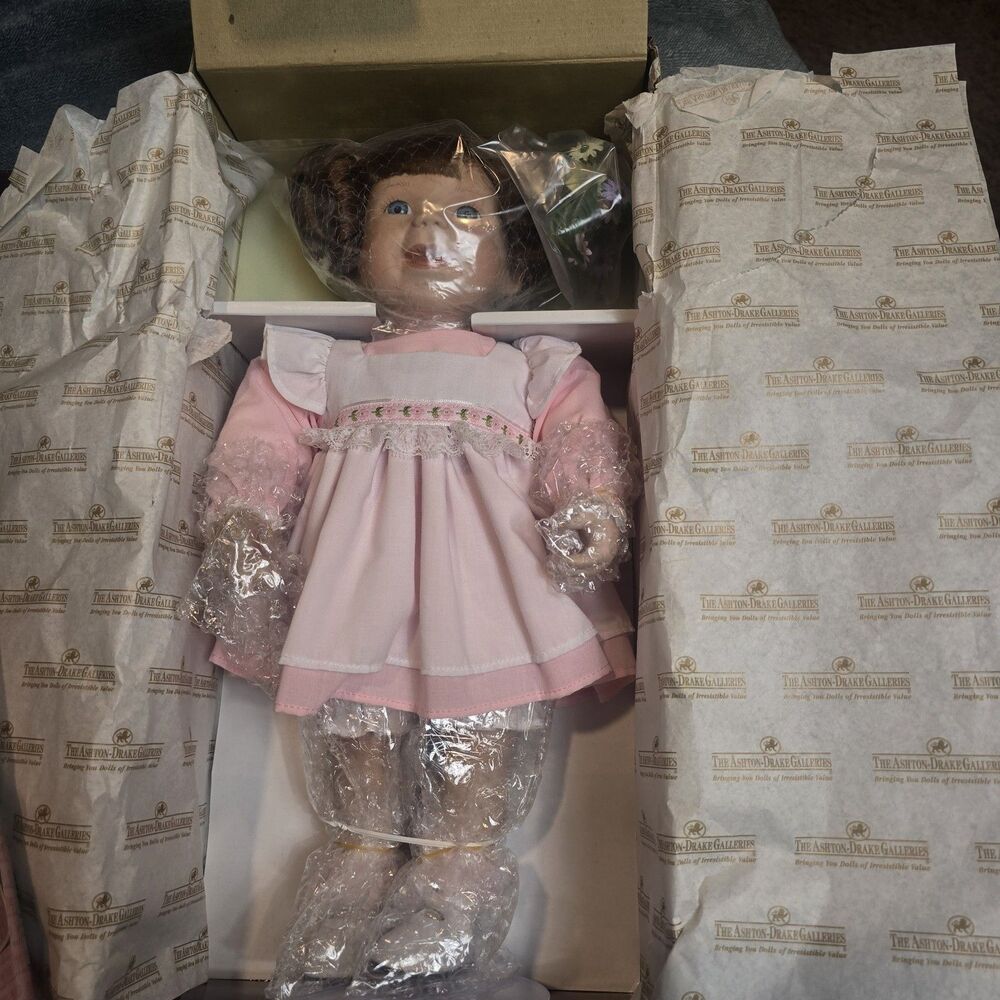 Ashton-Drake “Julie” Porcelain Doll Kathy Barry-Hippensteel COA Box 1993 So Much